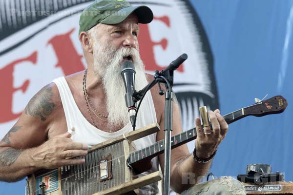 SEASICK STEVE - 2015-07-04 - BELFORT - Presqu'ile du Malsaucy - 